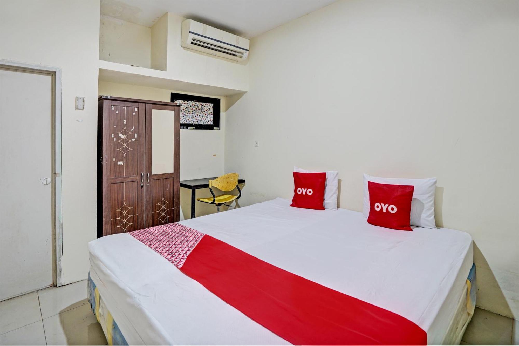 Oyo 93112 Garden Homestay 3 Merlion Surabaia Exterior foto